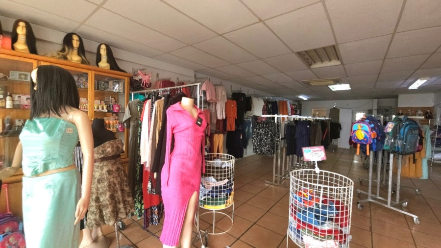 Commercial Property for Sale in Schoemansville North West